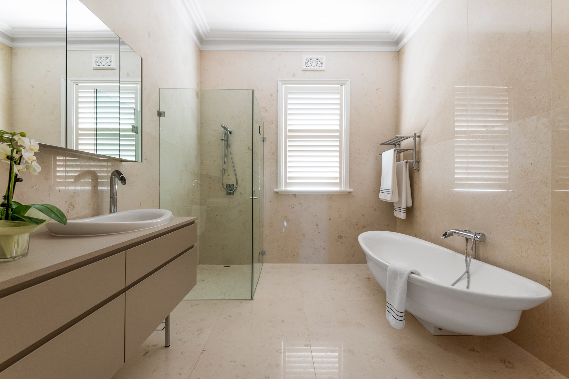 a0ab-H1756210-hires.13155-5milton020